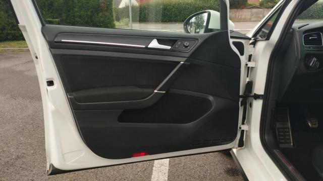 Volkswagen Golf image 9