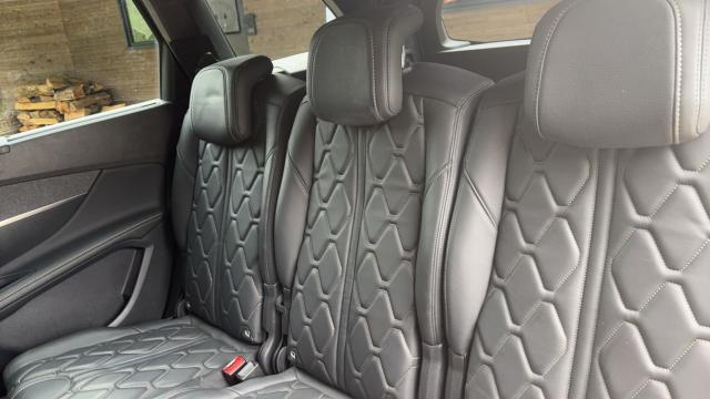 Peugeot 5008 image 6