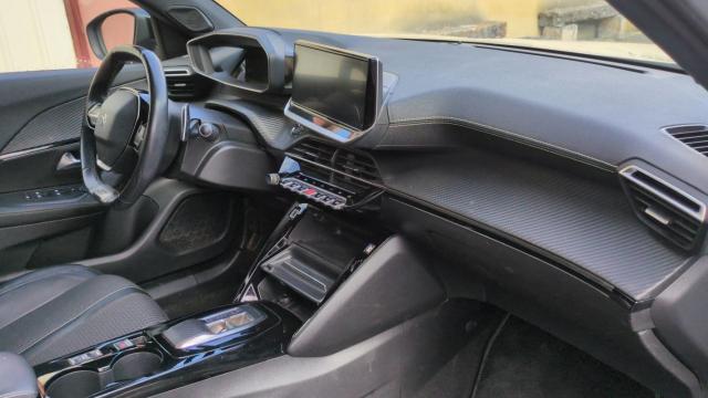 Peugeot 2008 image 9