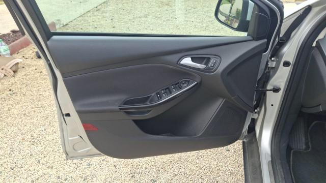 Ford Focus image 8