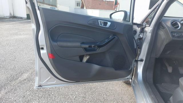 Ford Fiesta image 7