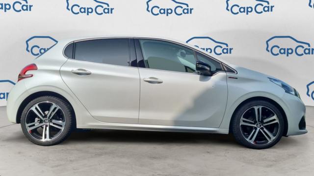 Peugeot 208 image 8