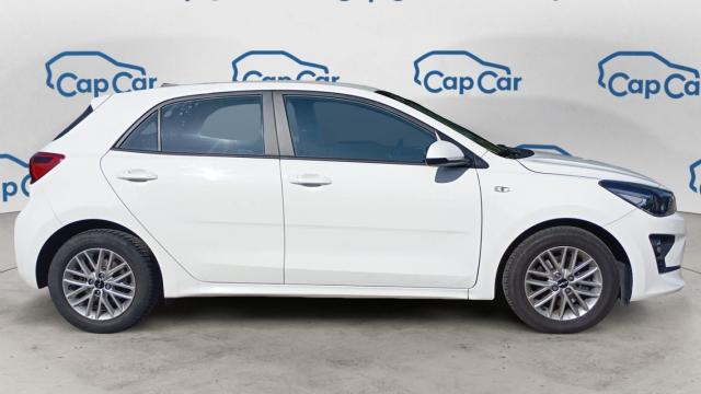 Kia Rio image 3