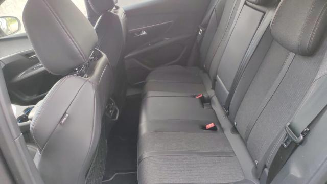 Peugeot 3008 image 9