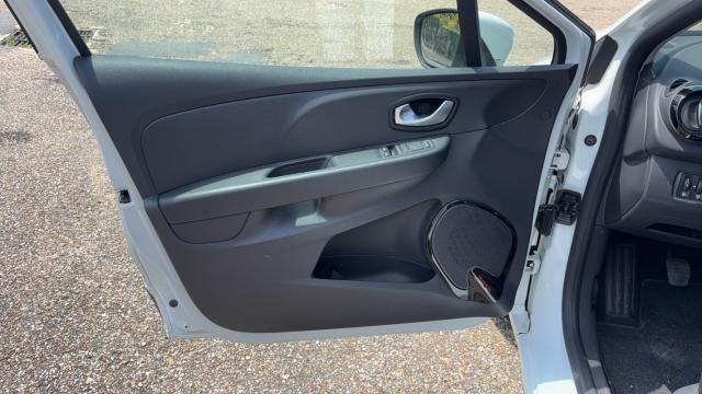 Renault Clio image 9