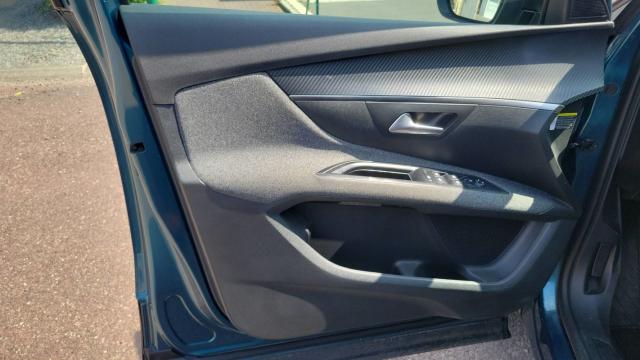 Peugeot 5008 image 8