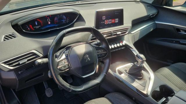 Peugeot 5008 image 5