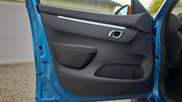Dacia Spring image 8