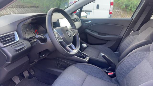 Renault Clio image 2