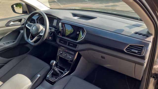 Volkswagen T-Cross image 2