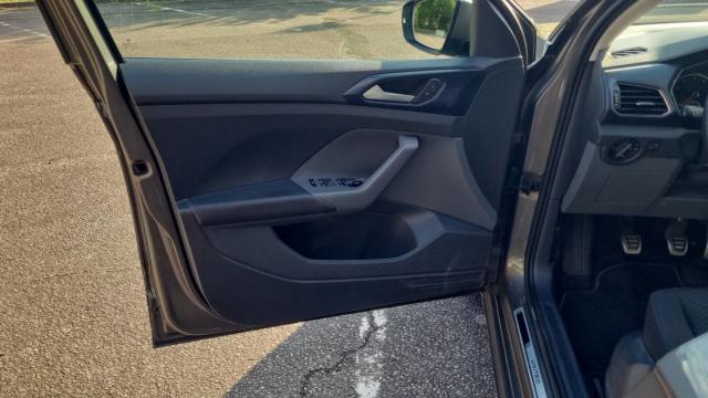 Volkswagen T-Cross image 6