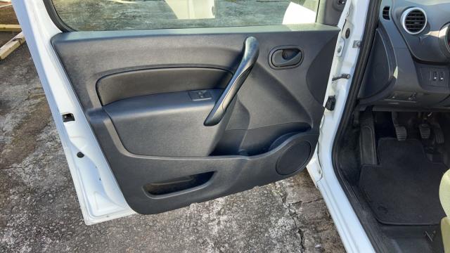 Renault Kangoo image 8