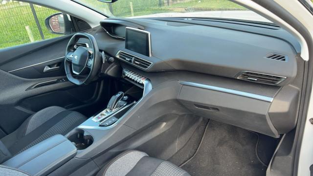 Peugeot 3008 image 6