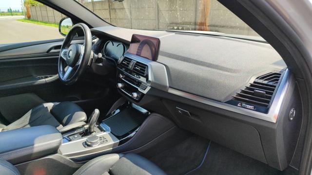 Bmw X4 image 2