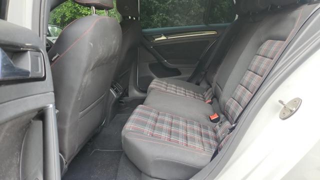 Volkswagen Golf image 7