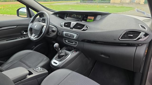 Renault Grand Scénic image 9