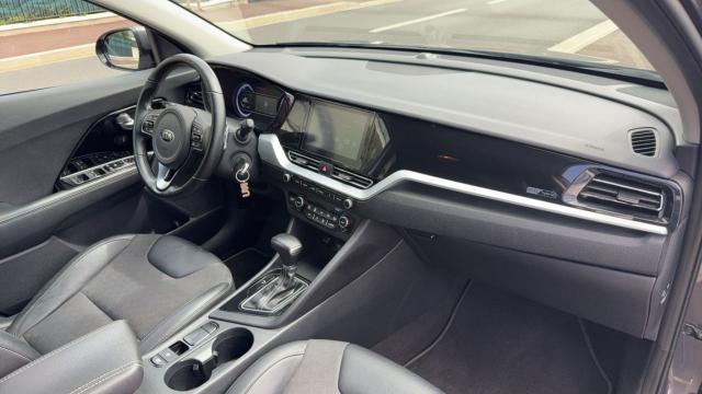 Kia Niro image 5