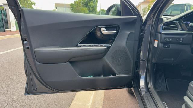 Kia Niro image 1
