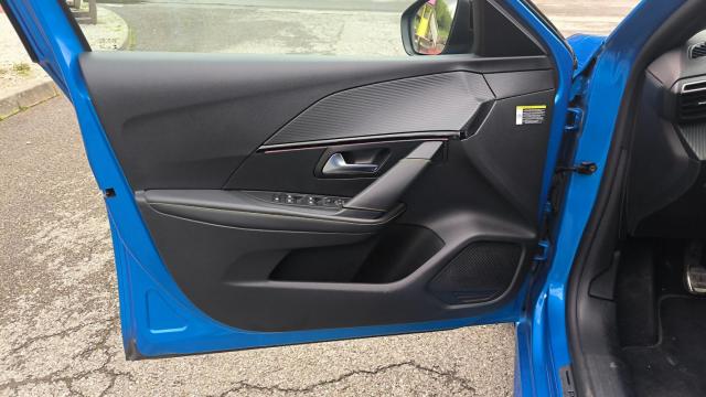 Peugeot 208 image 5