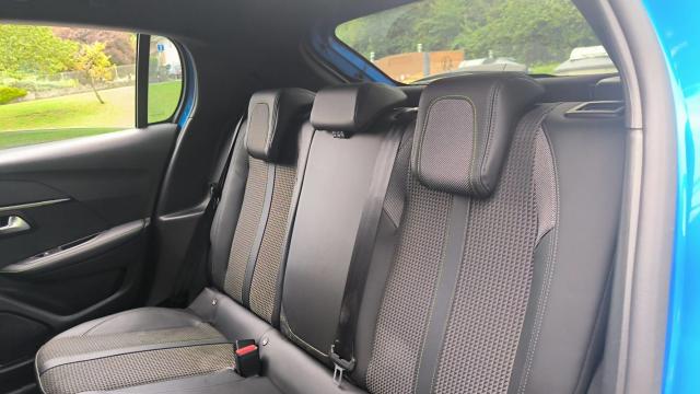Peugeot 208 image 3