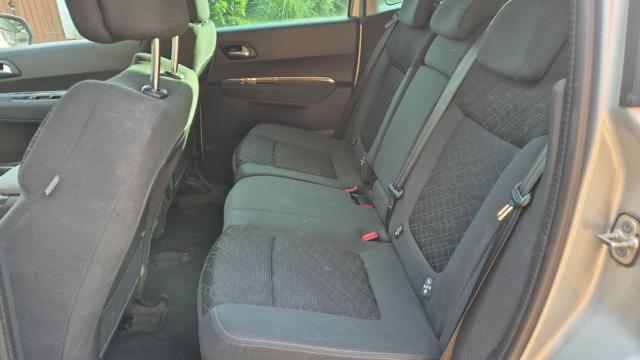Peugeot 3008 image 3