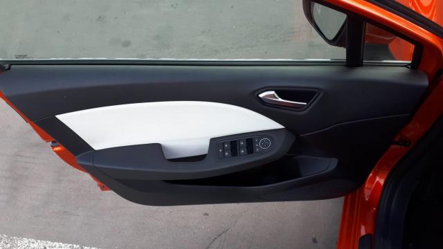 Renault Clio image 9