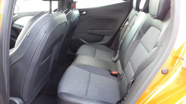 Renault Clio image 6