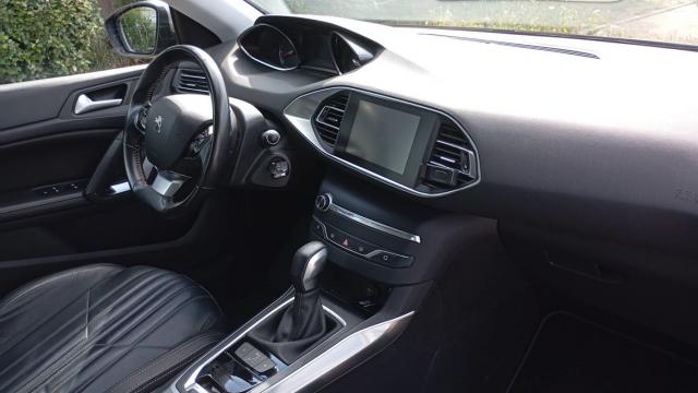 Peugeot 308 Sw image 2