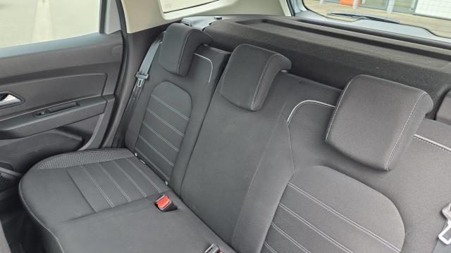 Dacia Duster image 4