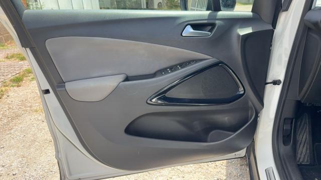 Opel Crossland X image 1