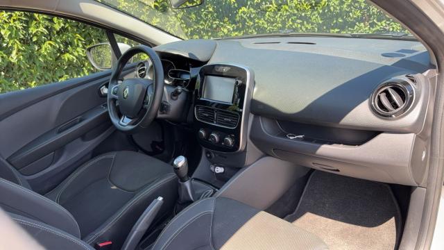 Renault Clio Estate image 8