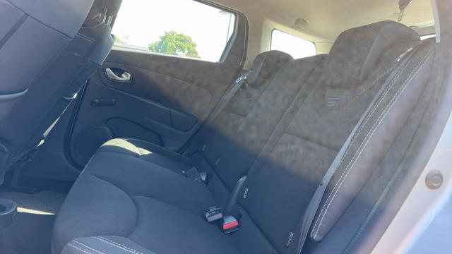 Renault Clio Estate image 4