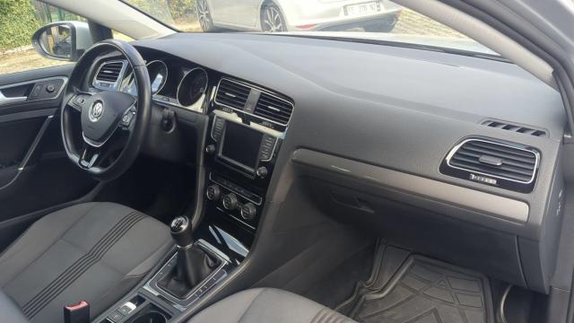 Volkswagen Golf Sw image 2