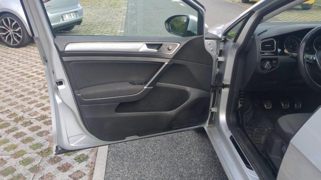 Volkswagen Golf Sw image 3
