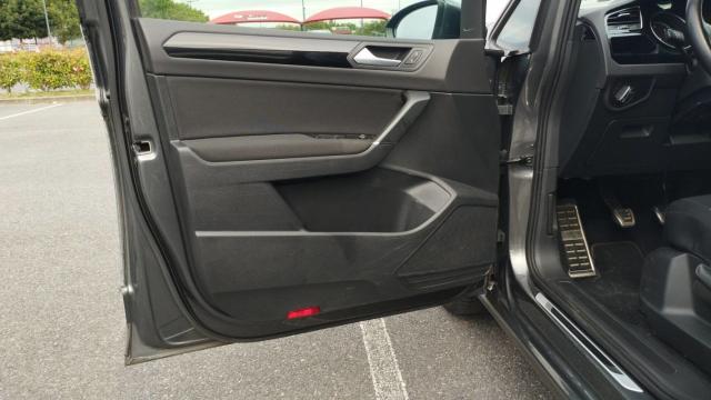 Volkswagen Touran image 1