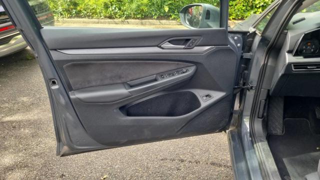 Volkswagen Golf image 6