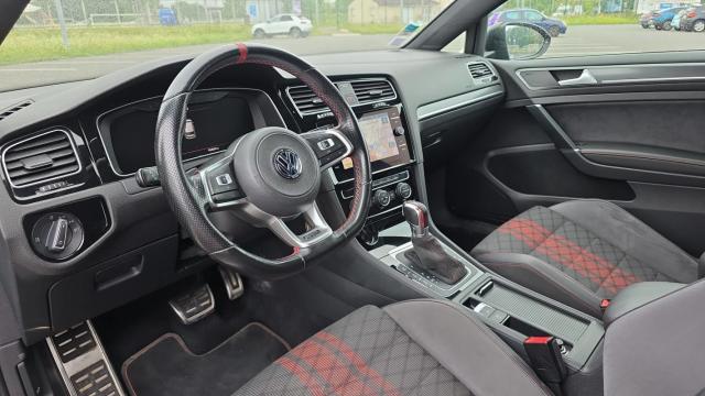 Volkswagen Golf image 7