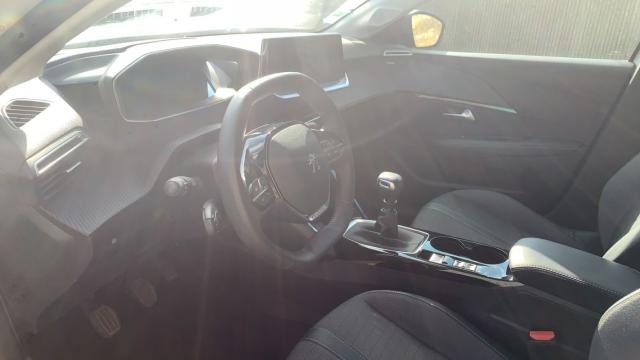Peugeot 208 image 6