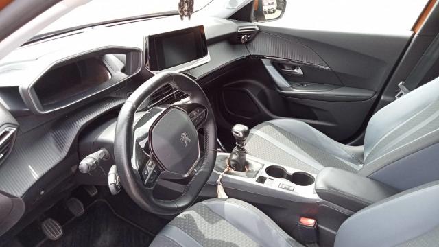 Peugeot 2008 image 9