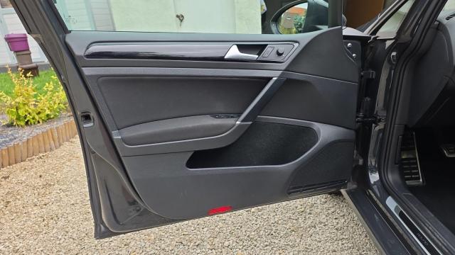 Volkswagen Golf image 5