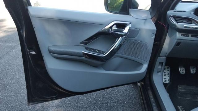 Peugeot 208 image 2