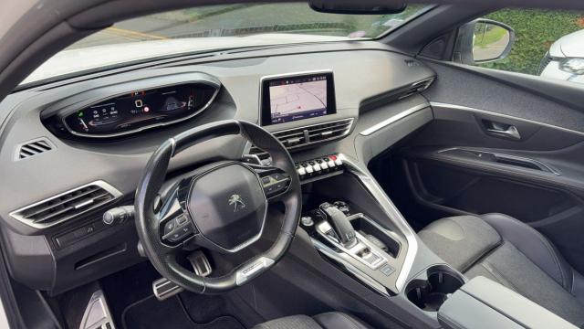 Peugeot 3008 image 1