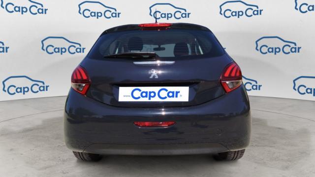 Peugeot 208 image 9