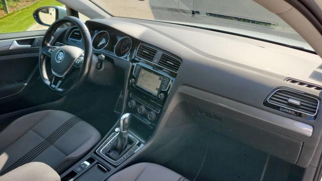 Volkswagen Golf image 2