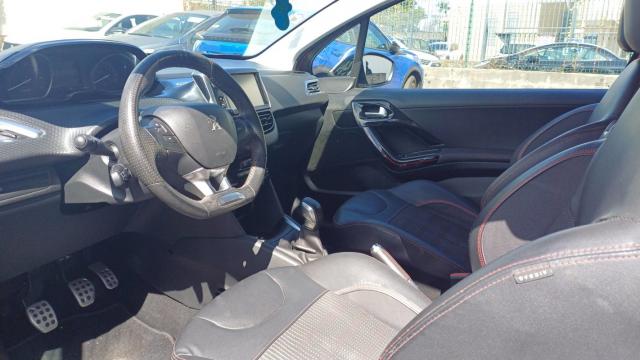 Peugeot 208 image 2