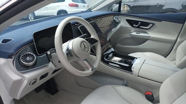 Mercedes Benz Eqe image 3