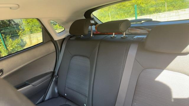 Hyundai Kona image 3