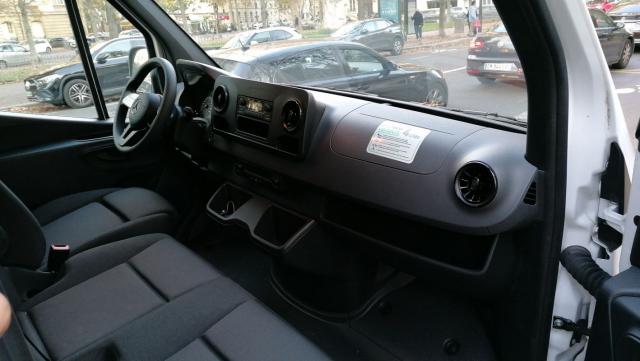 Mercedes Benz Sprinter image 8