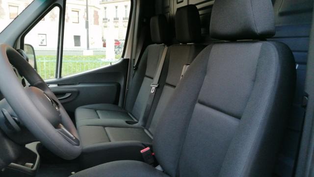 Mercedes Benz Sprinter image 7