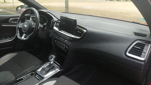Kia Ceed image 7